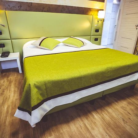 Hotel City Ківассо Екстер'єр фото
