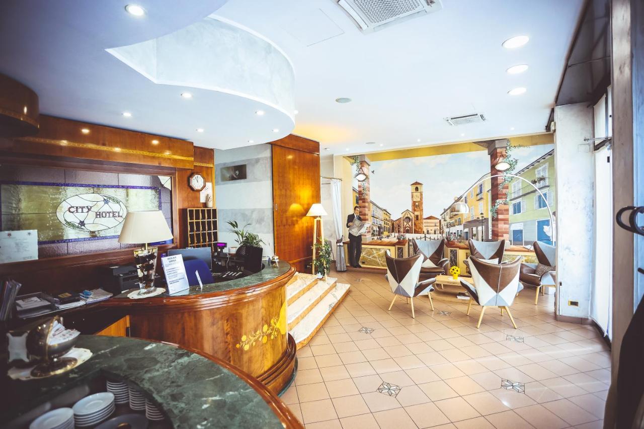 Hotel City Ківассо Екстер'єр фото